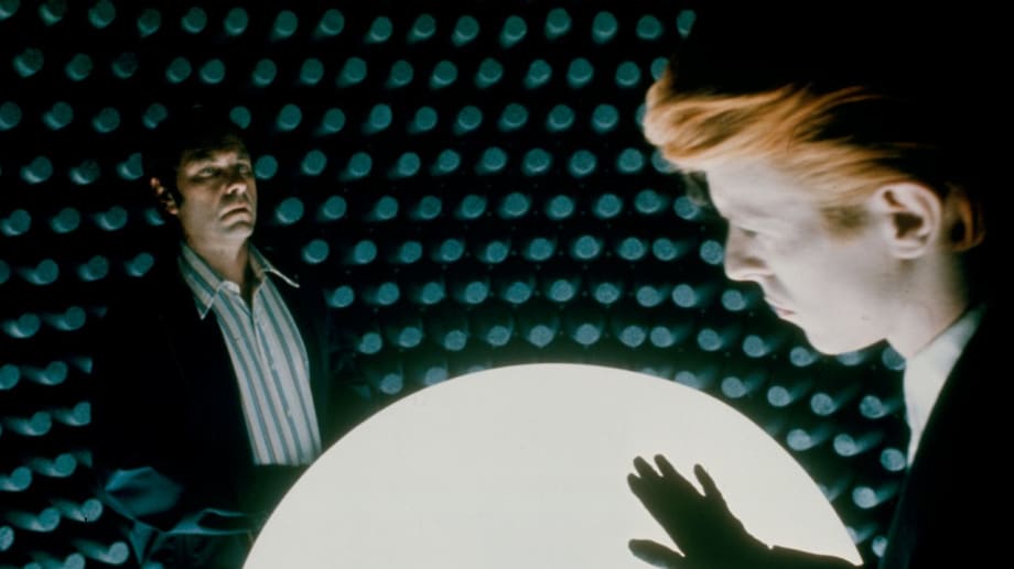 Watch The Man Who Fell To Earth